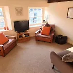 Lovely 2 Bedroom In Town Centre * Kendal