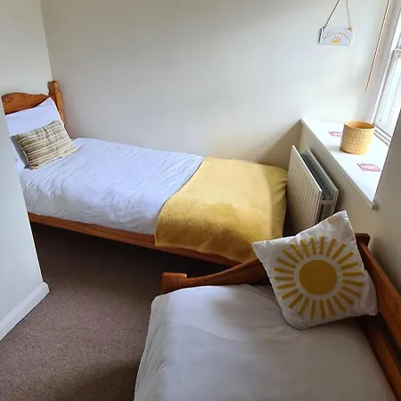 Apartamento Lovely 2 Bedroom In Town Centre *
